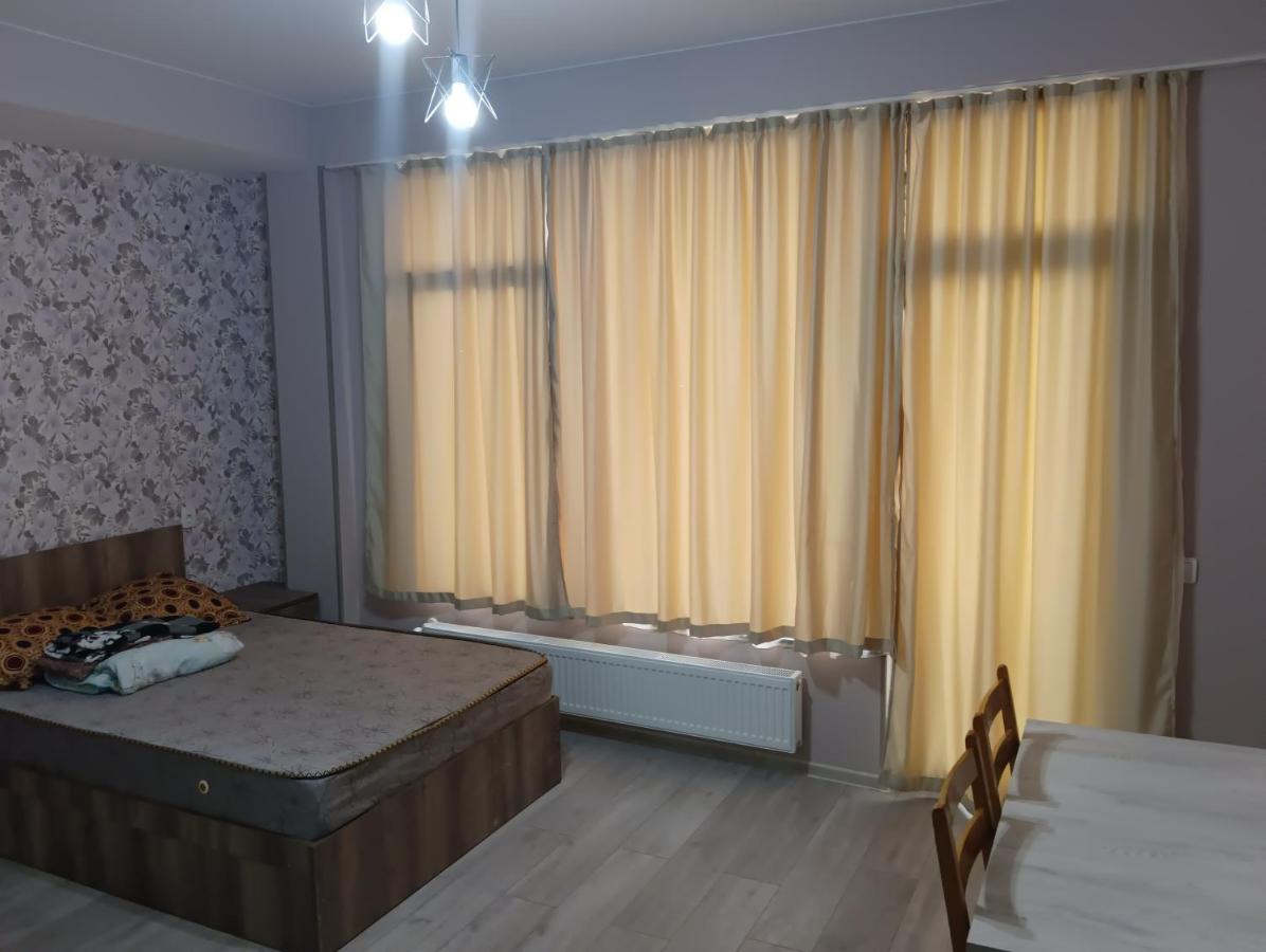 Mary'S Cozy & Lovely Studio On Very Quiet Khosharauli Street 第比利斯 外观 照片