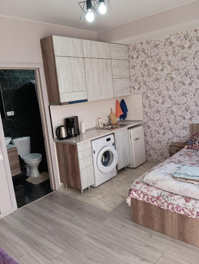 Mary'S Cozy & Lovely Studio On Very Quiet Khosharauli Street 第比利斯 外观 照片